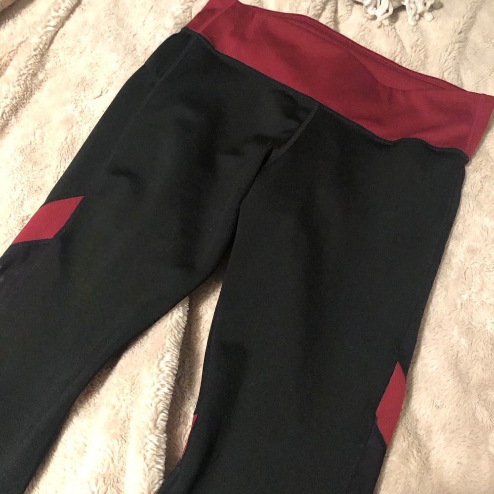 Adidas crops - Picture 3 of 7
